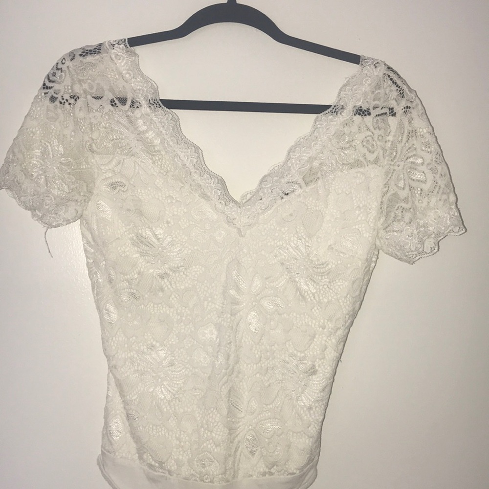 🦋Forever 21 Ambiance Lace Bodysuit🦋